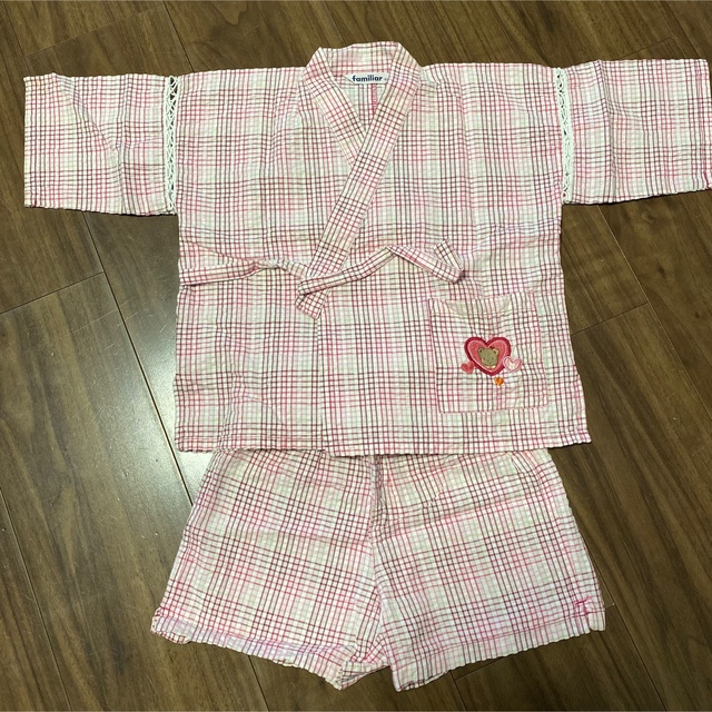 familiar(ファミリア)のお値下げ　ファミリア甚平　90 キッズ/ベビー/マタニティのキッズ服女の子用(90cm~)(甚平/浴衣)の商品写真