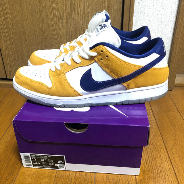 NIKE(ナイキ)のNIKE SB DUNK LOW "LASER ORANGE" メンズの靴/シューズ(スニーカー)の商品写真