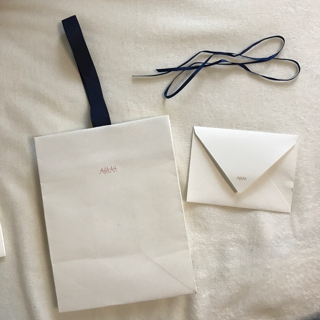 AHKAH(アーカー)のAHKAHピアス　空箱　袋付き　封筒付き レディースのアクセサリー(ピアス)の商品写真