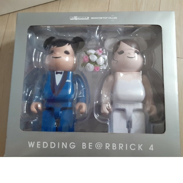 BE@RBRICK グリーティング結婚 4 PLUS 400％