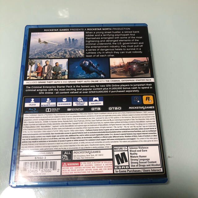 PlayStation4(プレイステーション4)のGrand Theft Auto 5  PS4 海外版 エンタメ/ホビーのゲームソフト/ゲーム機本体(家庭用ゲームソフト)の商品写真