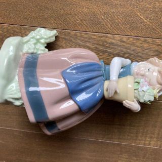 イリアド(ILIAD)のLLADRO 植木鉢を持つ少女(置物)