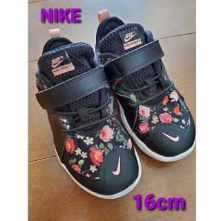 ナイキ(NIKE)のNIKE ナイキ 花柄 スニーカー 16cm かなり可愛い(♥Ü♥)(スニーカー)