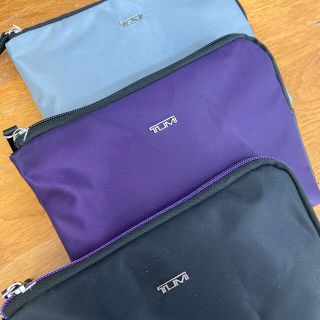 トゥミ(TUMI)の新品未使用　TUMI トゥミ　トラベルアメニティ　３色セット(ビジネスバッグ)