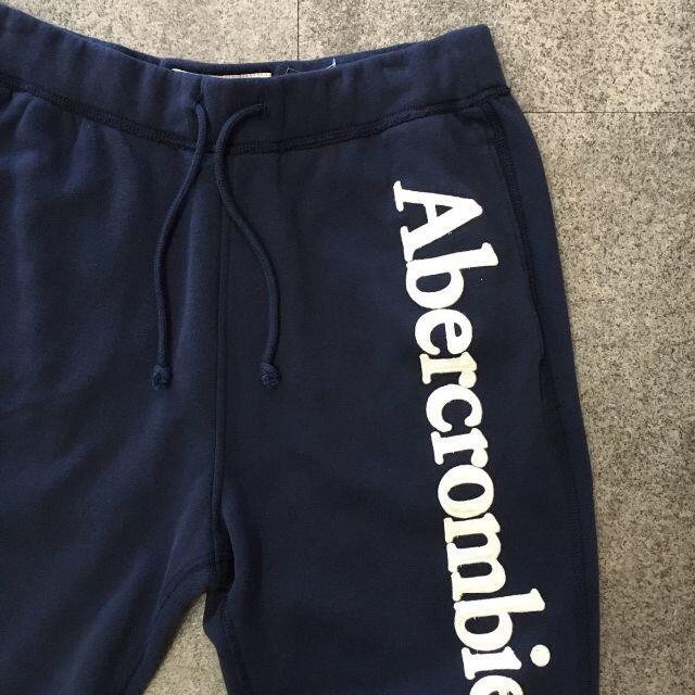 Abercrombie&Fitch(アバクロンビーアンドフィッチ)の新品アバクロ★メンズのスウェットパンツ★ネイビーＭ メンズのパンツ(その他)の商品写真