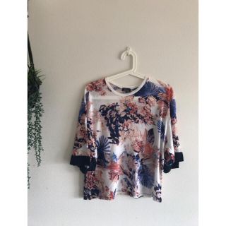 ザラ(ZARA)の最終値下げ‼︎ ZARA 花柄 大人可愛い Tシャツ♡(Tシャツ(半袖/袖なし))