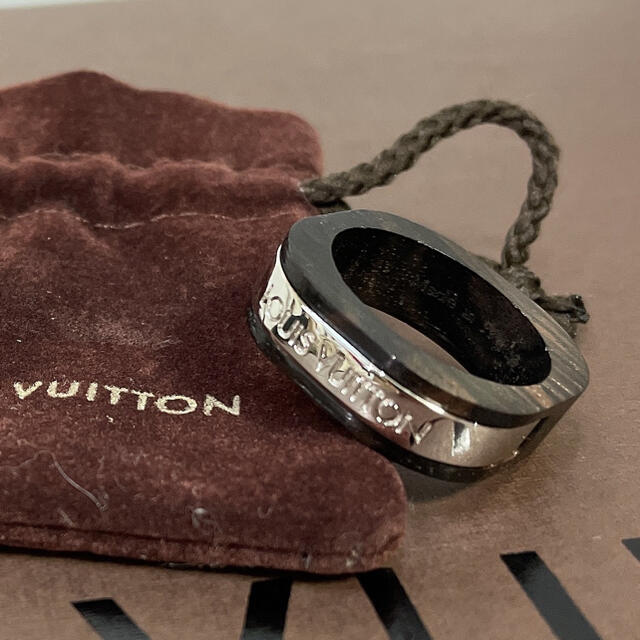 LOUIS VUITTON(ルイヴィトン)の【正規品】ルイヴィトン メンズ ウッド リング  17号 新品 本物 メンズのアクセサリー(リング(指輪))の商品写真
