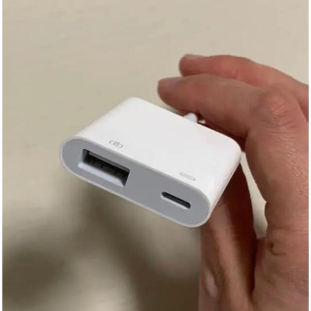 Apple(アップル)のApple純正 Lightning USBカメラアダプター スマホ/家電/カメラのPC/タブレット(PC周辺機器)の商品写真