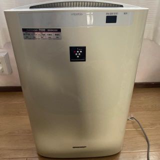 シャープ(SHARP)のシャープ 加湿空気清浄機　kc-z40-w(加湿器/除湿機)