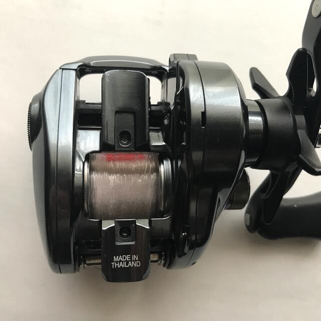 DAIWA(ダイワ)の17タトゥーラSV TW スポーツ/アウトドアのフィッシング(リール)の商品写真