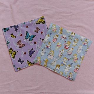 タオルハンカチ　パイル生地　蝶　ネコ　ハンドメイド　２枚セット(外出用品)