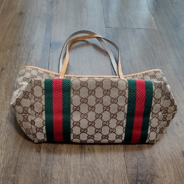 Gucci(グッチ)の★GUCCIトートバッグ★ レディースのバッグ(トートバッグ)の商品写真