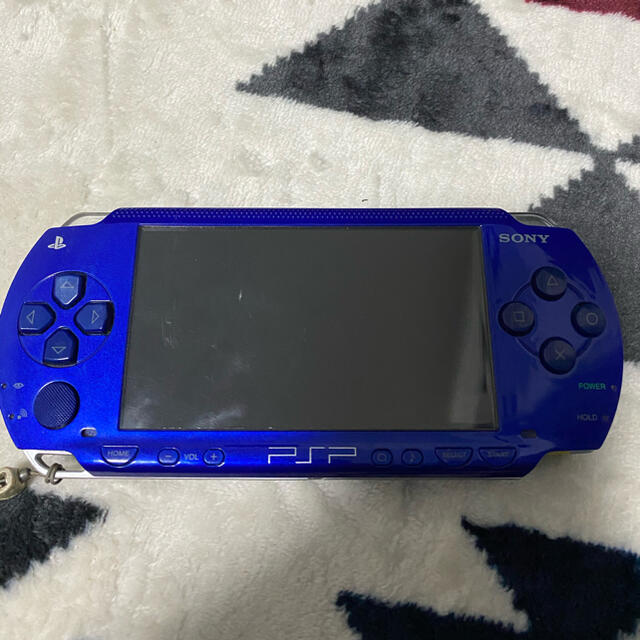 PlayStation Portable(プレイステーションポータブル)のPSP 1000 セット　動作確認済み&ジャンク エンタメ/ホビーのゲームソフト/ゲーム機本体(携帯用ゲーム機本体)の商品写真