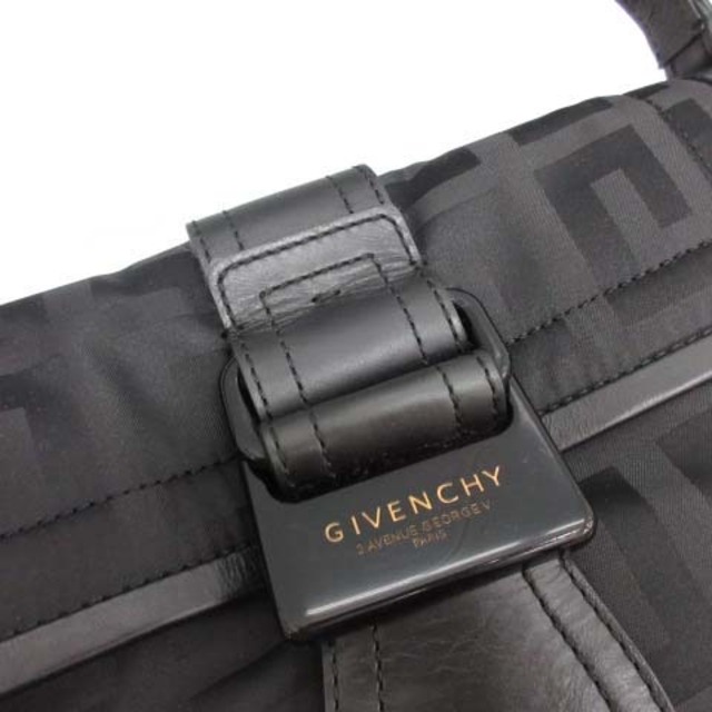 GIVENCHY(ジバンシィ)のジバンシィ ハンドバック  ワンハンドル ワンショルダーバッグ ナイロン 黒 レディースのバッグ(ショルダーバッグ)の商品写真