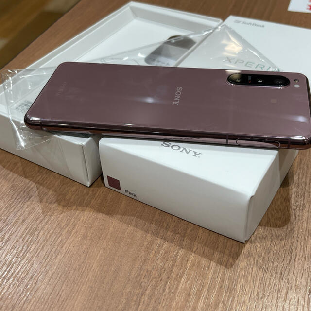 Xperia(エクスペリア)のSoftbank simロック解除済 Xperia 5Ⅱ A002SOほぼ未使用 スマホ/家電/カメラのスマートフォン/携帯電話(スマートフォン本体)の商品写真