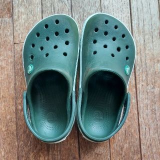 クロックス(crocs)のクロックス crocs　グリーン 19㎝　J1 子供用(サンダル)