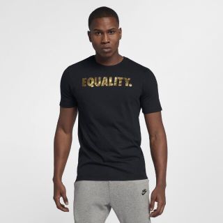 ナイキ(NIKE)の新品 NIKE EQUALITY Tシャツ ブラックゴールド(Tシャツ/カットソー(半袖/袖なし))