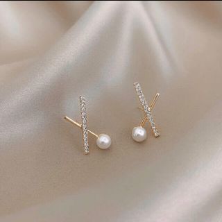 アーカー(AHKAH)のcross pearl zirconia pierce ⚪︎s925(ピアス)