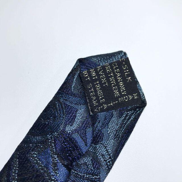 Gianni Versace(ジャンニヴェルサーチ)の美品 ジャンニヴェルサーチ イタリア製 高級シルク ネクタイ バロック柄 刺繍 メンズのファッション小物(ネクタイ)の商品写真