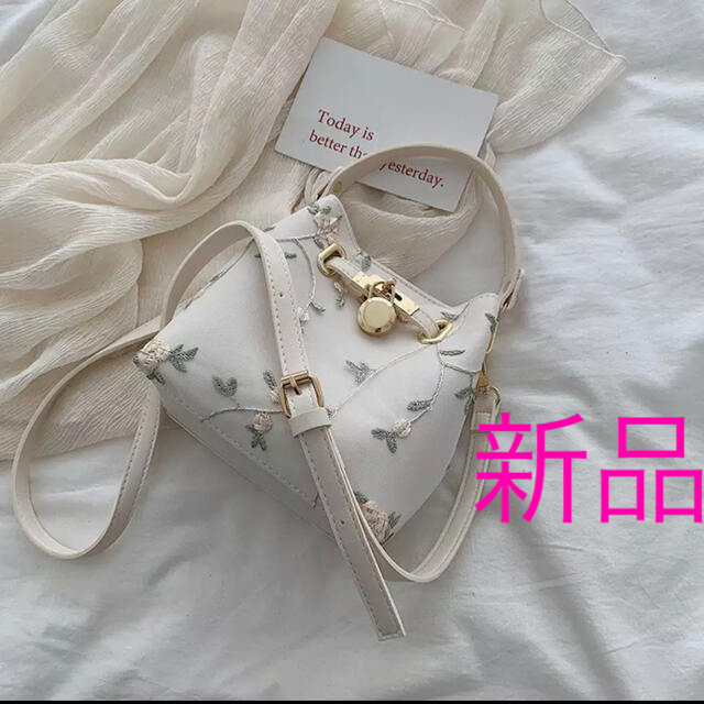 新品☆ バッグ　お花刺繍　2way  ポーチ付き⭐︎ ショルダー レディースのバッグ(ショルダーバッグ)の商品写真