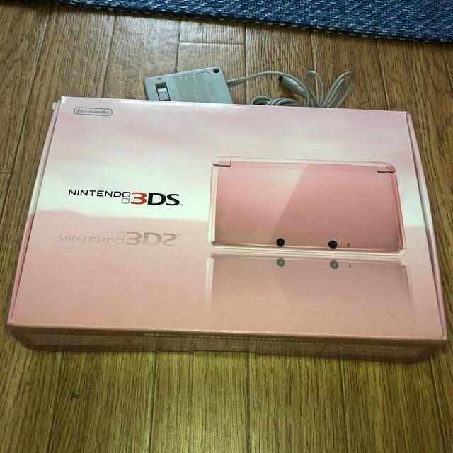 任天堂(ニンテンドウ)のNintendo 3DS 本体 ミスティピンク エンタメ/ホビーのゲームソフト/ゲーム機本体(携帯用ゲーム機本体)の商品写真