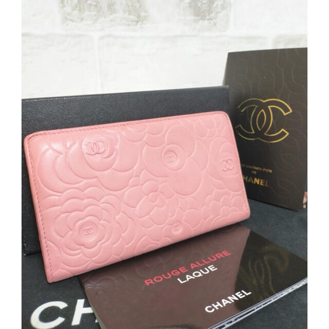 CHANEL(シャネル)の(マロン様専用)大人気！CHANEL シャネル 長財布　カメリア柄　ピンク レディースのファッション小物(財布)の商品写真