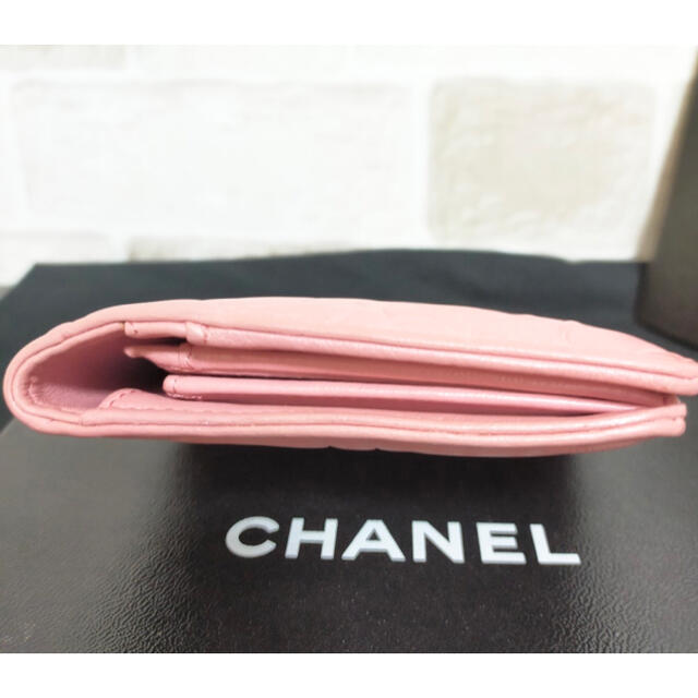 CHANEL(シャネル)の(マロン様専用)大人気！CHANEL シャネル 長財布　カメリア柄　ピンク レディースのファッション小物(財布)の商品写真