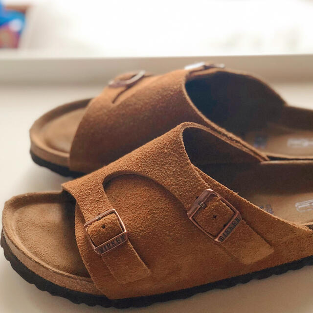 BIRKENSTOCK(ビルケンシュトック)のビルケンシュトック チューリッヒ ミンク 38 BIRKENSTOCK レディースの靴/シューズ(サンダル)の商品写真