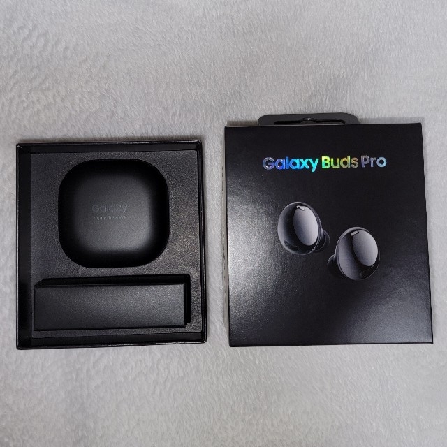 Galaxy(ギャラクシー)のGalaxy Buds Pro ファントムブラック 黒 日本版正規品 スマホ/家電/カメラのオーディオ機器(ヘッドフォン/イヤフォン)の商品写真