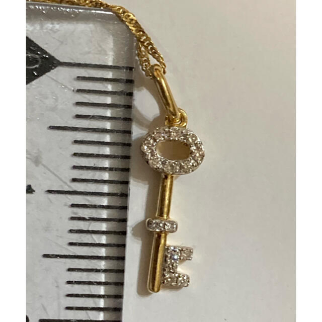 K18 ダイヤモンドキーデザインネックレス レディースのアクセサリー(ネックレス)の商品写真