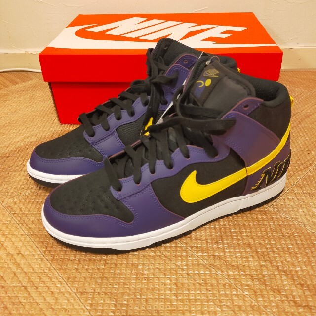 新品 28cm NIKE DUNK HIGH EMB レイカーズモデルスニーカー