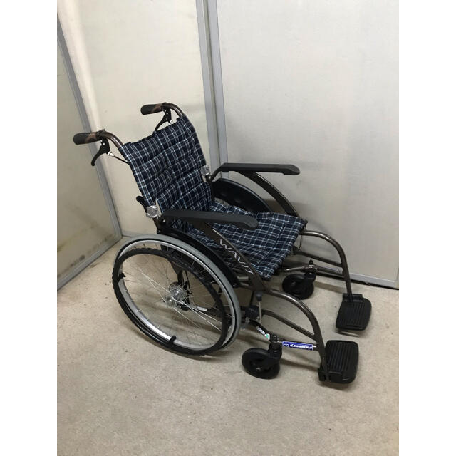 車椅子 自走式車椅子 ノーパンクタイヤ 品 - その他 車椅子 自走式車椅子 ノーパンクタイヤ 品 - その他