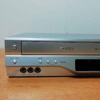 VHS＆DVDプレーヤー 東芝　TOSHIBA　SD-V600