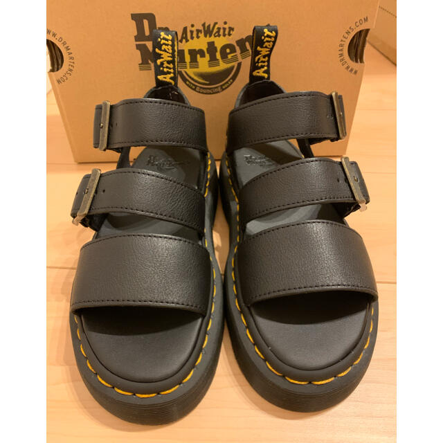 Dr.Martens(ドクターマーチン)のドクターマーチン グリフォン クアッド DR．MARTENS サンダル レディースの靴/シューズ(サンダル)の商品写真