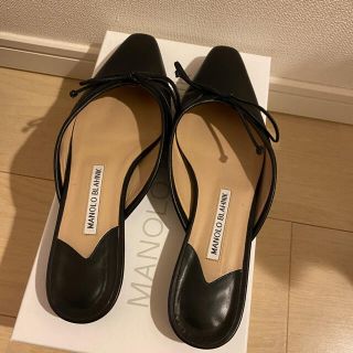 マノロブラニク(MANOLO BLAHNIK)のマノロブラニク  ミュール 38 金子綾　百々千晴(ミュール)