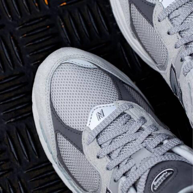New Balance(ニューバランス)のNew Balance ML2002R0 メンズの靴/シューズ(スニーカー)の商品写真