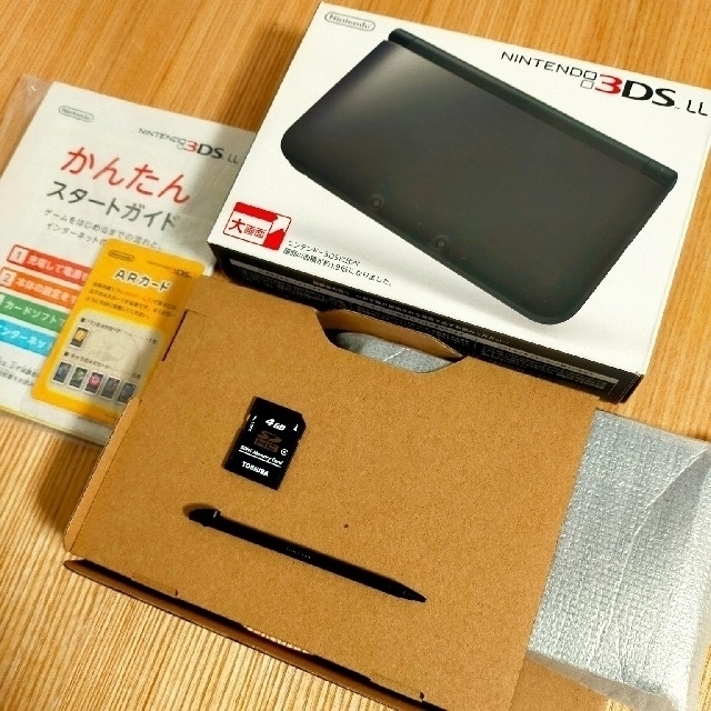 任天堂(ニンテンドウ)の✵極美品✵　Nintendo 3DS  LL 本体ブラック エンタメ/ホビーのゲームソフト/ゲーム機本体(携帯用ゲーム機本体)の商品写真