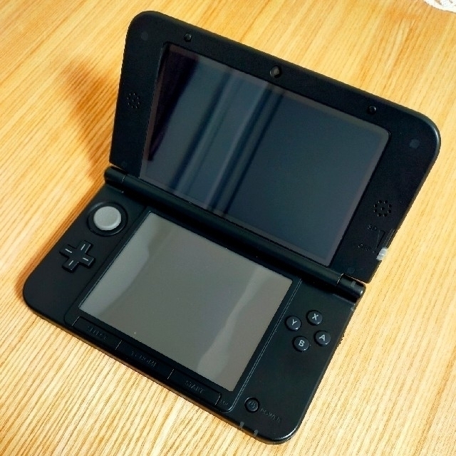 任天堂(ニンテンドウ)の✵極美品✵　Nintendo 3DS  LL 本体ブラック エンタメ/ホビーのゲームソフト/ゲーム機本体(携帯用ゲーム機本体)の商品写真