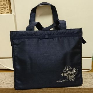 ローラアシュレイ(LAURA ASHLEY)のローラアシュレイ ネイビー スクエアトートバッグ (トートバッグ)