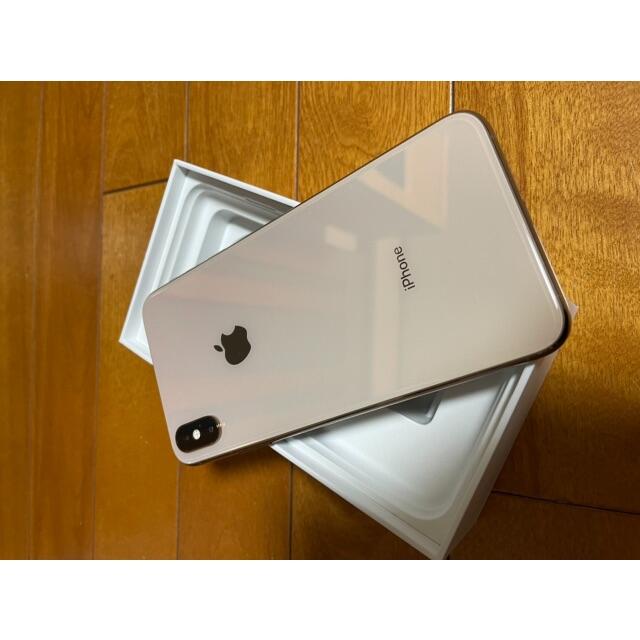 NTTdocomo(エヌティティドコモ)のdocomo iPhone xs max 256gb ゴールド　美品 スマホ/家電/カメラのスマートフォン/携帯電話(スマートフォン本体)の商品写真