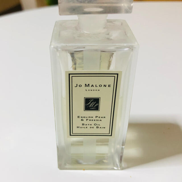 Jo Malone(ジョーマローン)のイングリッシュペアーフリージア　バスオイル30ml コスメ/美容のボディケア(バスグッズ)の商品写真