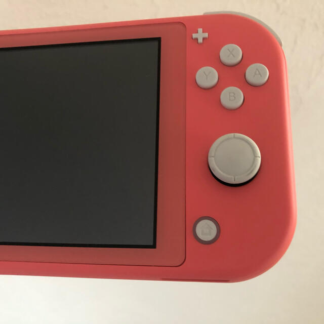 Nintendo Switch(ニンテンドースイッチ)のNintendo Switch lite コーラル　任天堂 エンタメ/ホビーのゲームソフト/ゲーム機本体(携帯用ゲーム機本体)の商品写真