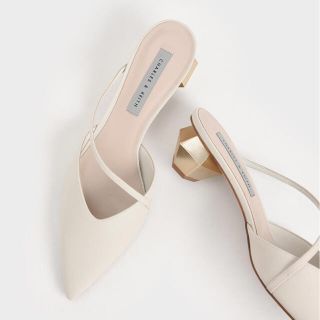 チャールズアンドキース(Charles and Keith)のチャールズアンドキース　パンプス　ミュール(ハイヒール/パンプス)