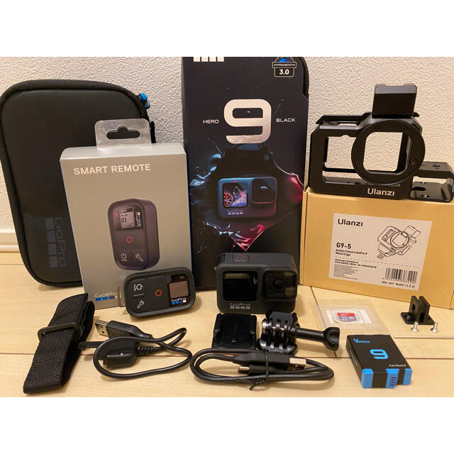 GoPro(ゴープロ)のGoPro HERO9 ＋ スマートリモート ＋ カメラフレーム　(オマケあり) スマホ/家電/カメラのカメラ(ビデオカメラ)の商品写真