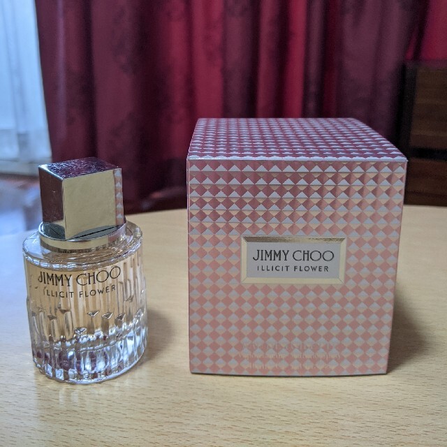 JIMMY CHOO(ジミーチュウ)のJIMMY CHOO イリシットフラワー　オードトワレ コスメ/美容の香水(香水(女性用))の商品写真