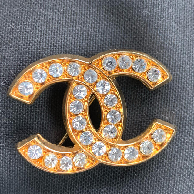 シャネル　CHANEL ブローチ　ラインストーンアクセサリー