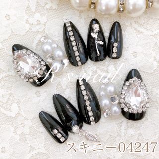 現品▼ ブラック 黒 韓国 ビジュー 大人可愛い ガーリー 量産型 ネイルチップ