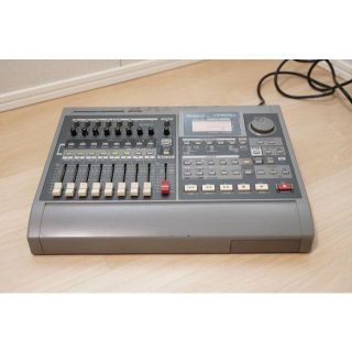 ROLAND VS-1880 ローランド マルチトラックレコーダー 音楽機材写真のようにキズや経年劣化の