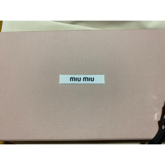 miumiu(ミュウミュウ)のmiumiu みゆ様 レディースのファッション小物(財布)の商品写真