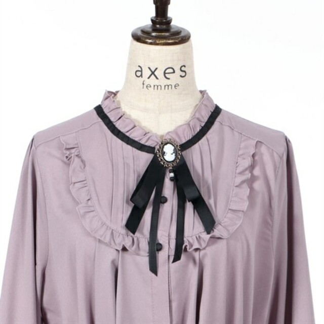 axes femme(アクシーズファム)の❮新品未使用♪︎❯axes femme ブローチ付きバイカラーワンピース♪︎ レディースのワンピース(ロングワンピース/マキシワンピース)の商品写真